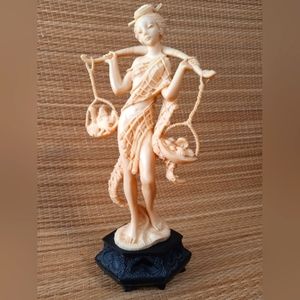 Depose Italy Asian figurine fishing woman resin art sculpture vintage VTG decor